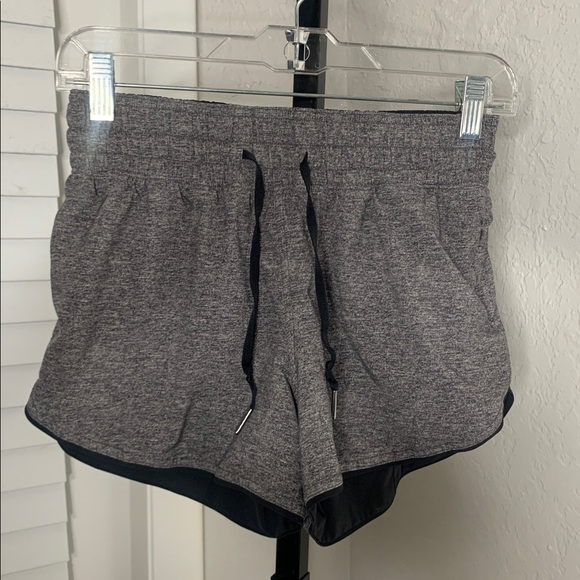 Lululemon athletica reversible running shorts 4 - Picture 6 of 9
